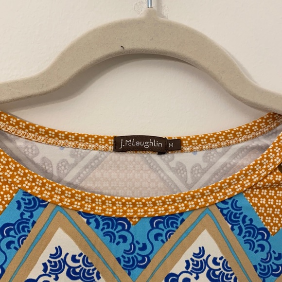 J. McLaughlin 3/4th Sleeve Printed Top - Picture 2 of 9